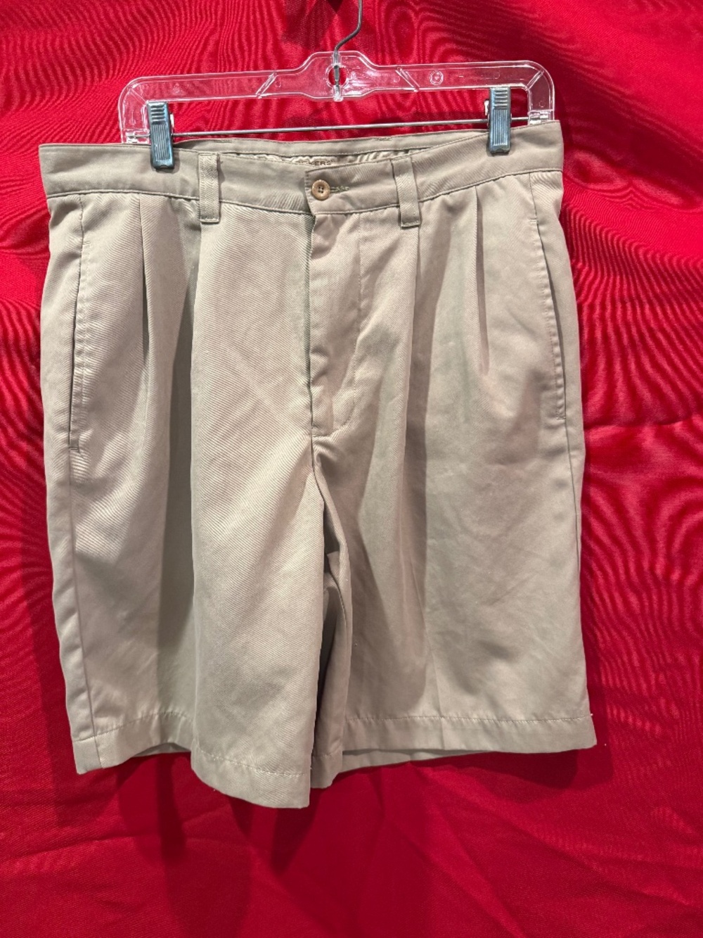DOCKERS TOUR MENS SIZE 32 SHORTS